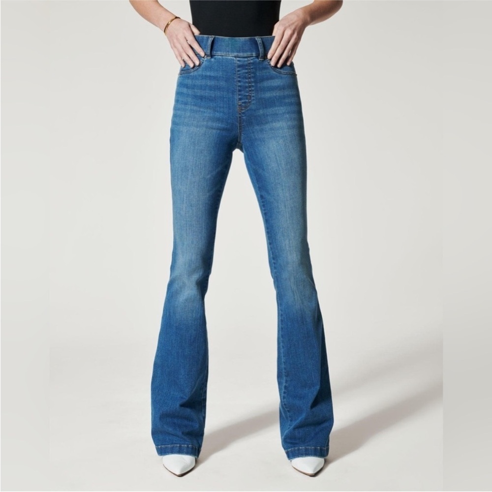 SPANX Flare Light Wash Pull On Stretch Denim Sz Small